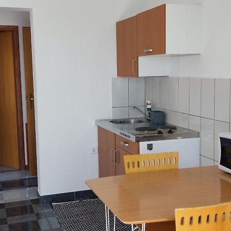 Apartment And Rooms Busa 3 Senj  Rom bilde