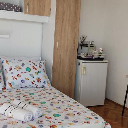 Apartment And Rooms Busa 3 Senj  Eksteriør bilde