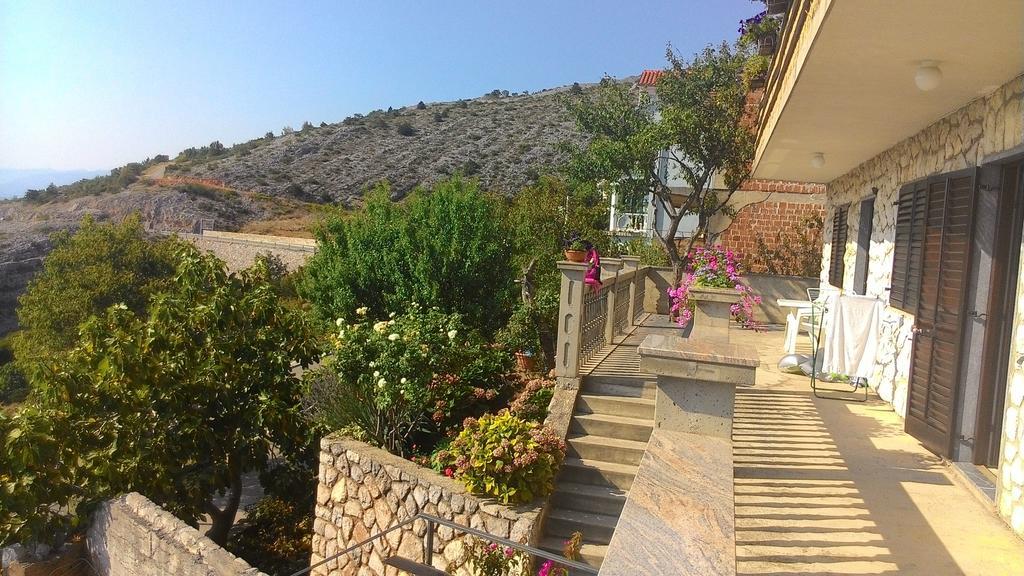 Apartment And Rooms Busa 3 Senj  Rom bilde